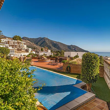 4 Bedroom Gorgeous In * Mijas