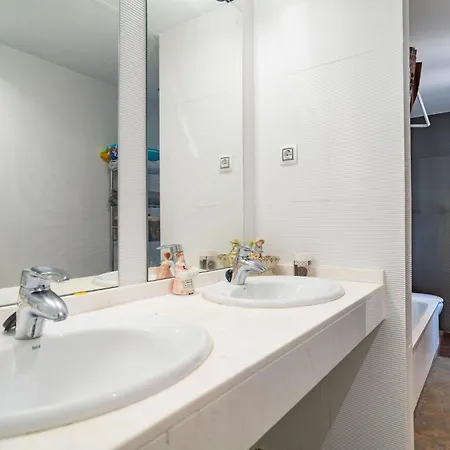 4 Bedroom Gorgeous In Mijas