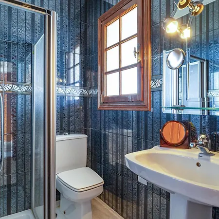 度假居 4 Bedroom Gorgeous In